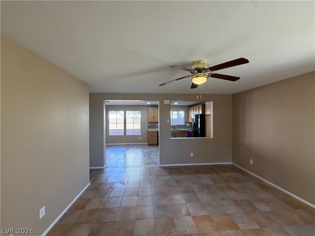 67 Desert Coyote Street - Photo 4