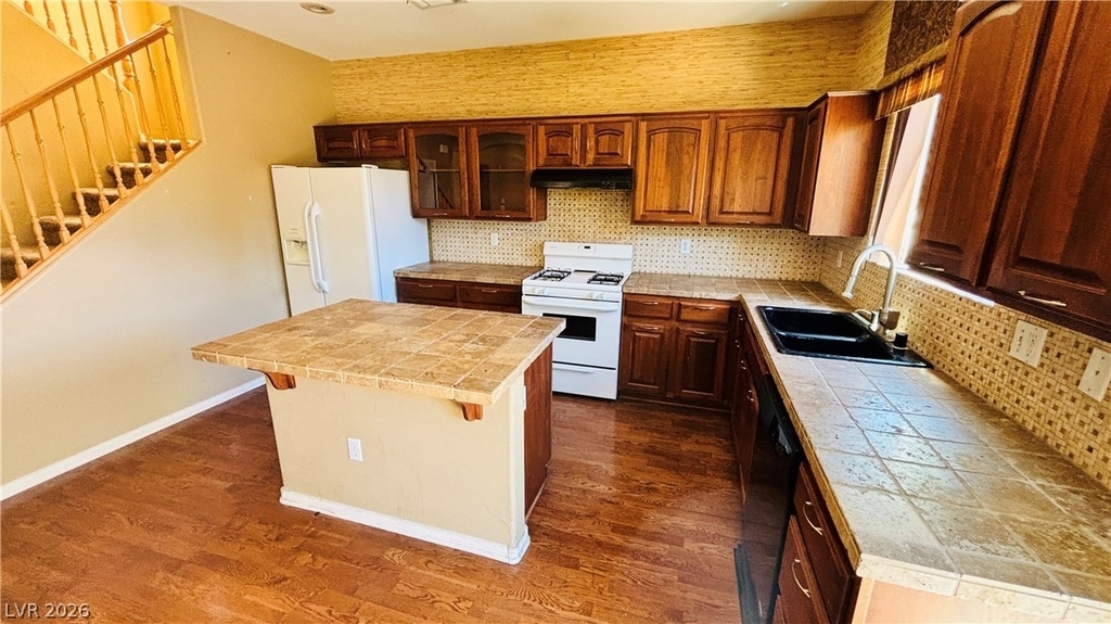7772 Soda Canyon Street - Photo 5