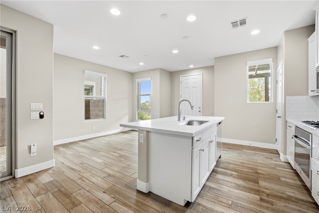 11677 Emerald Lake Avenue - Photo 10