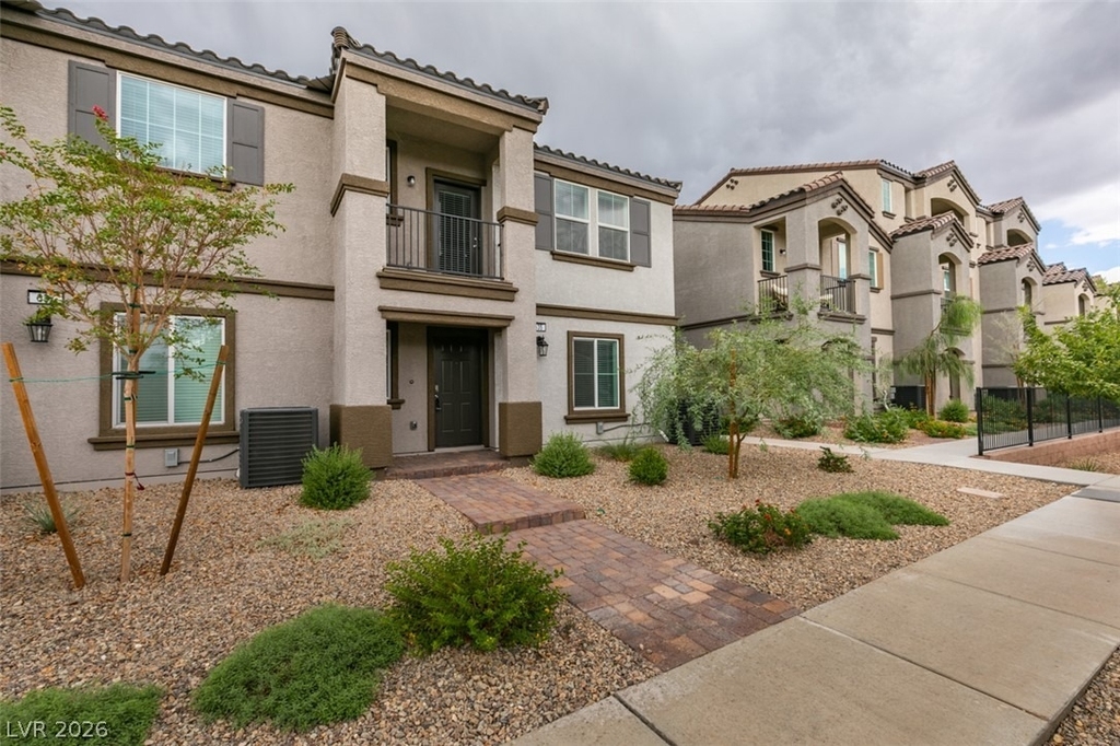 635 Bellus Place - Photo 1
