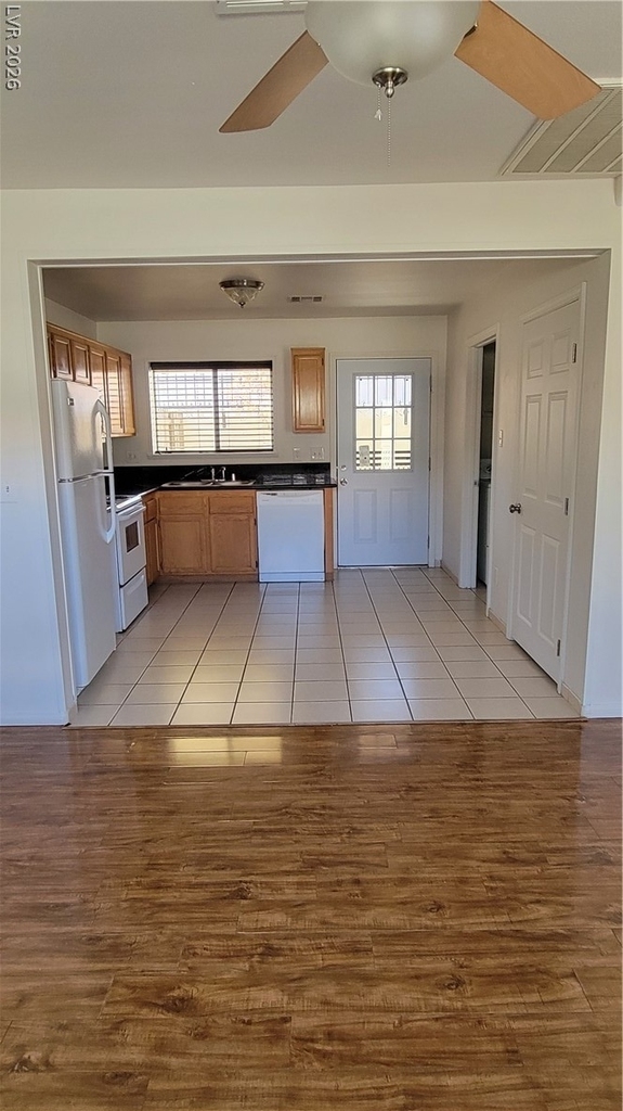 6761 Holmby Avenue - Photo 4