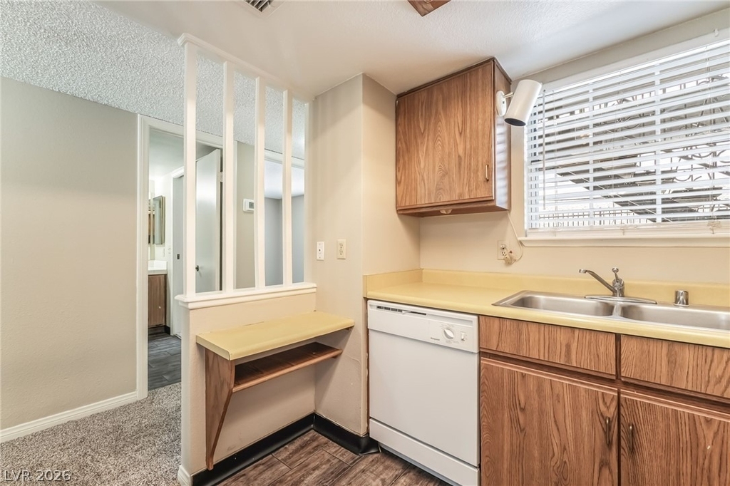 3823 S Maryland Parkway - Photo 10