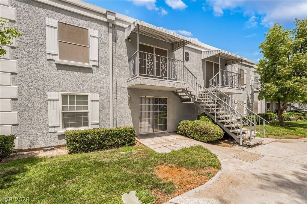 3823 S Maryland Parkway - Photo 1