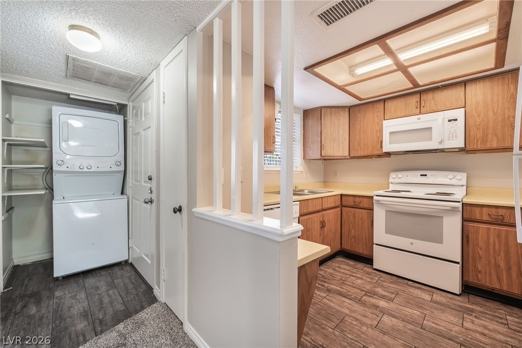 3823 S Maryland Parkway - Photo 13