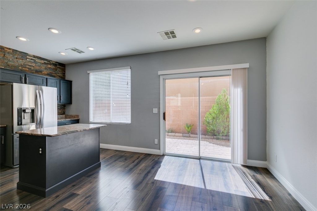 8365 Rygate Avenue - Photo 4