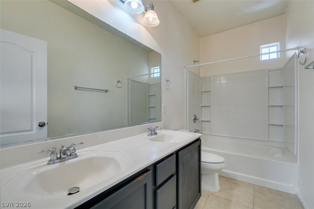 8365 Rygate Avenue - Photo 14