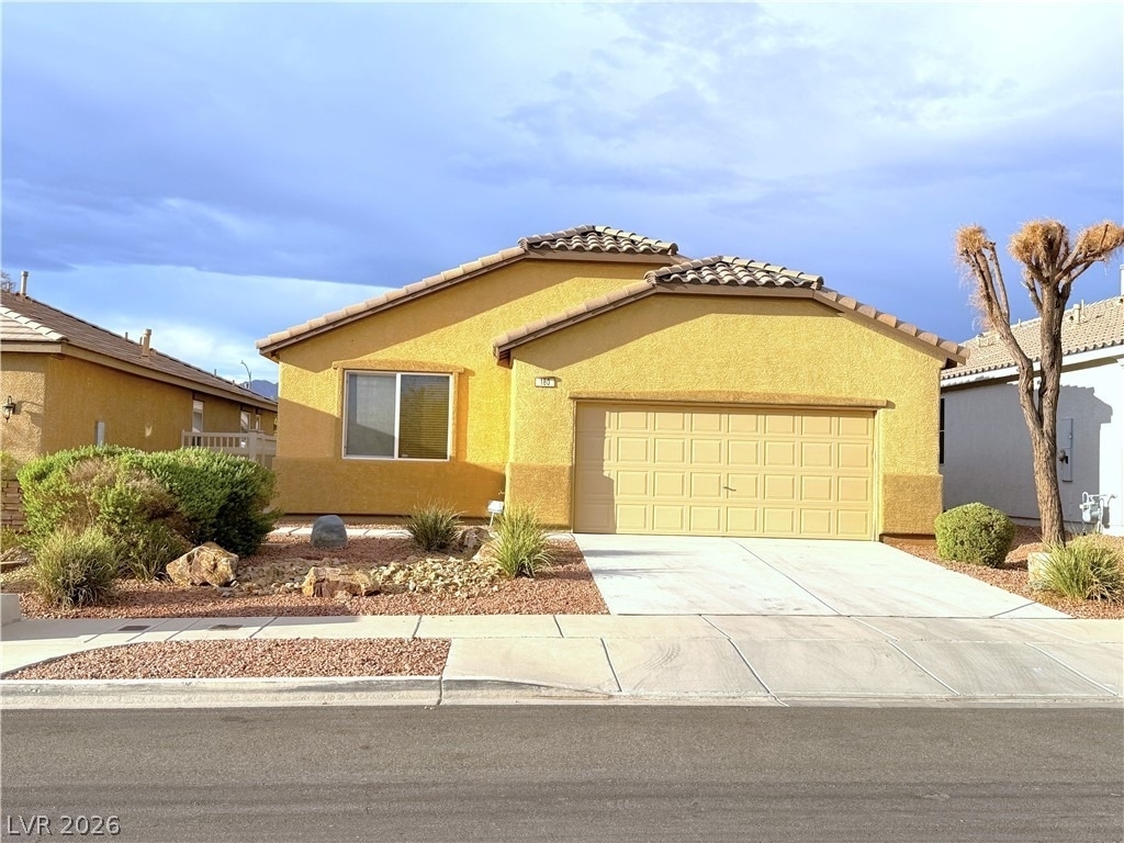180 Flat Slate Avenue - Photo 1