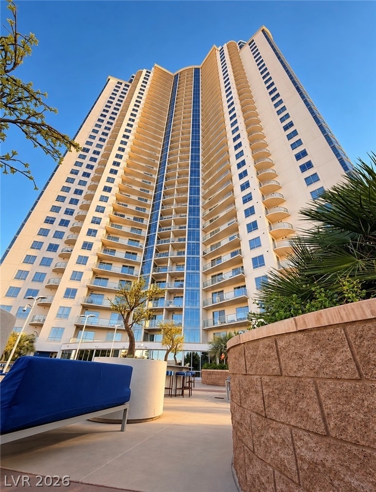 200 W Sahara Avenue - Photo 1