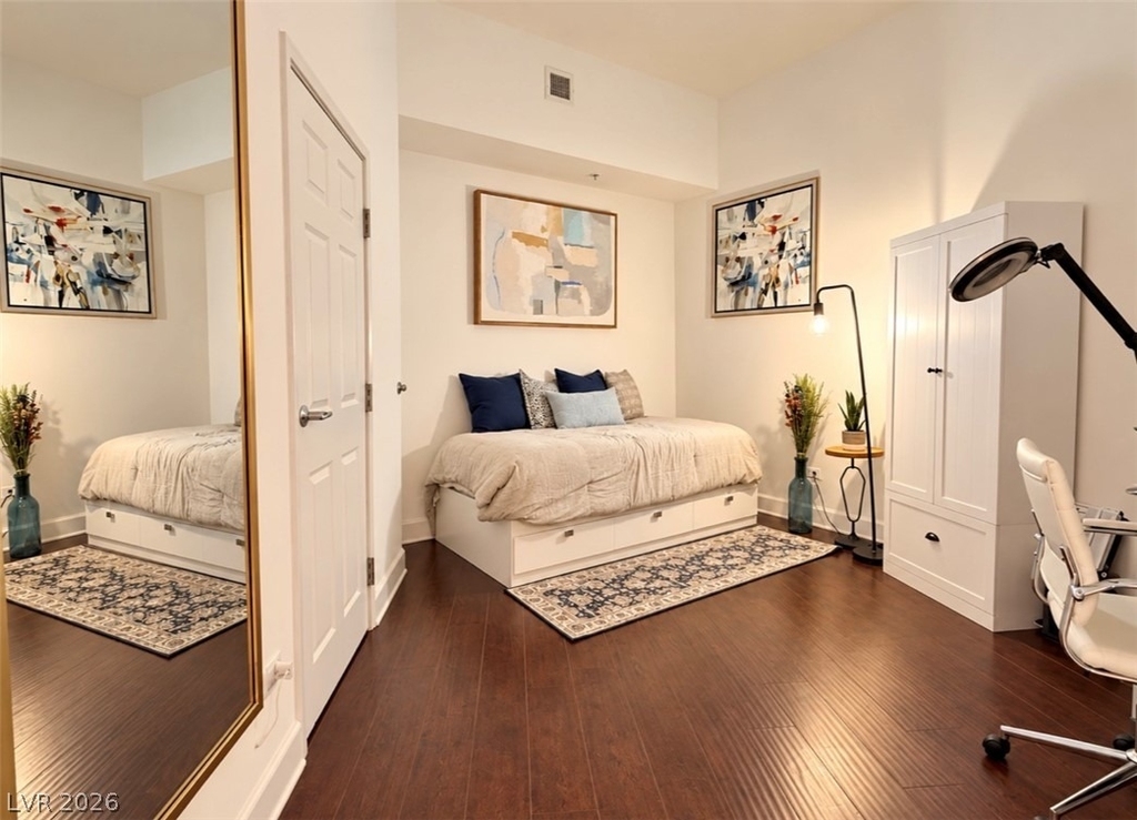 200 W Sahara Avenue - Photo 6