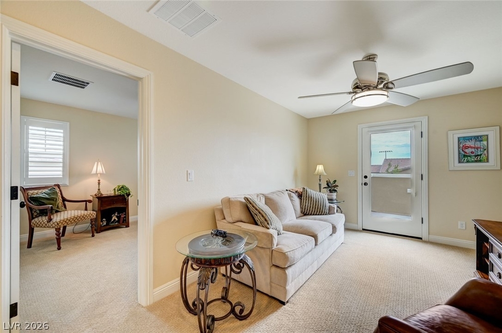 5880 Glory Heights Drive - Photo 15