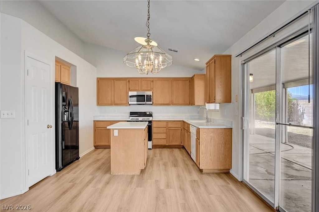 5016 Rancher Avenue - Photo 20