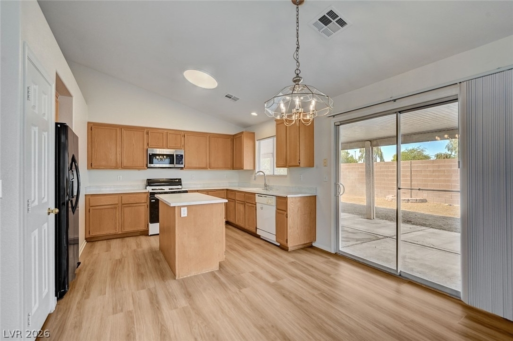5016 Rancher Avenue - Photo 19