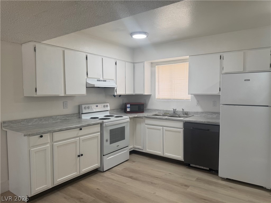 3500 Rio Robles Drive - Photo 1