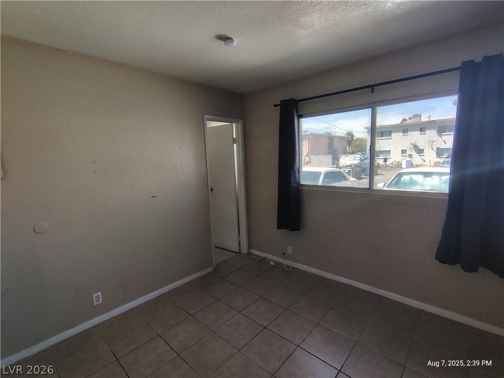 2929 Elm Avenue - Photo 4