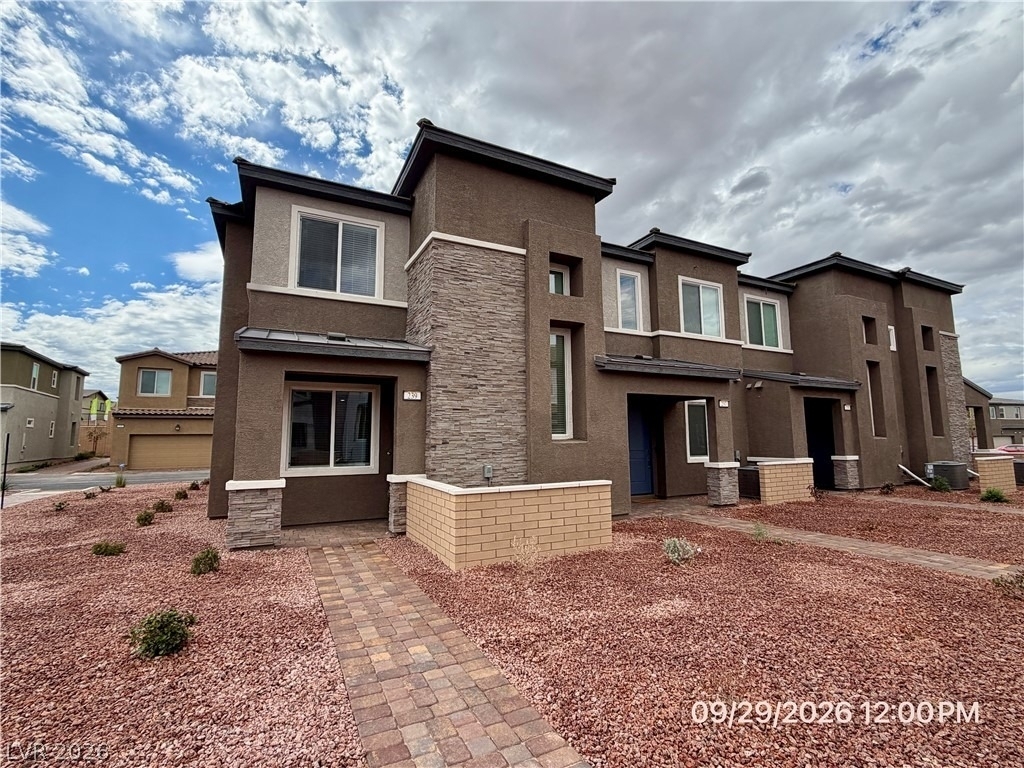 239 Freeport View Place - Photo 0