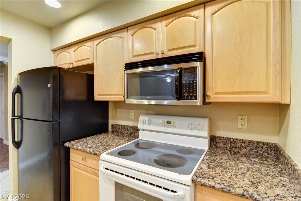 1150 N Buffalo Drive - Photo 4