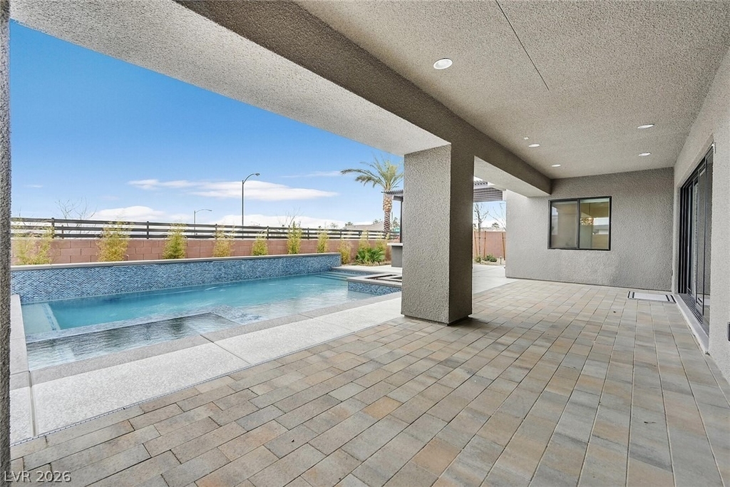 4008 Desert Trace Court - Photo 33