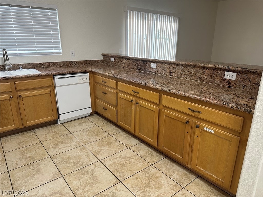 1613 White Skies Court - Photo 6
