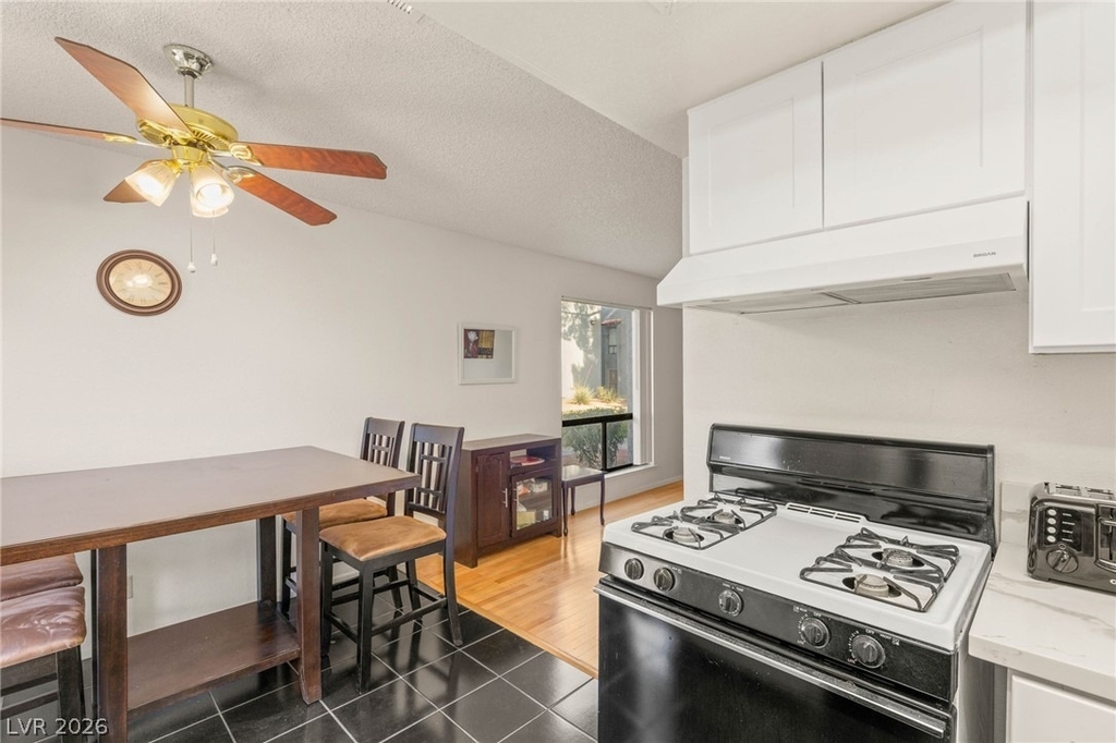 5171 Caliente Street - Photo 10