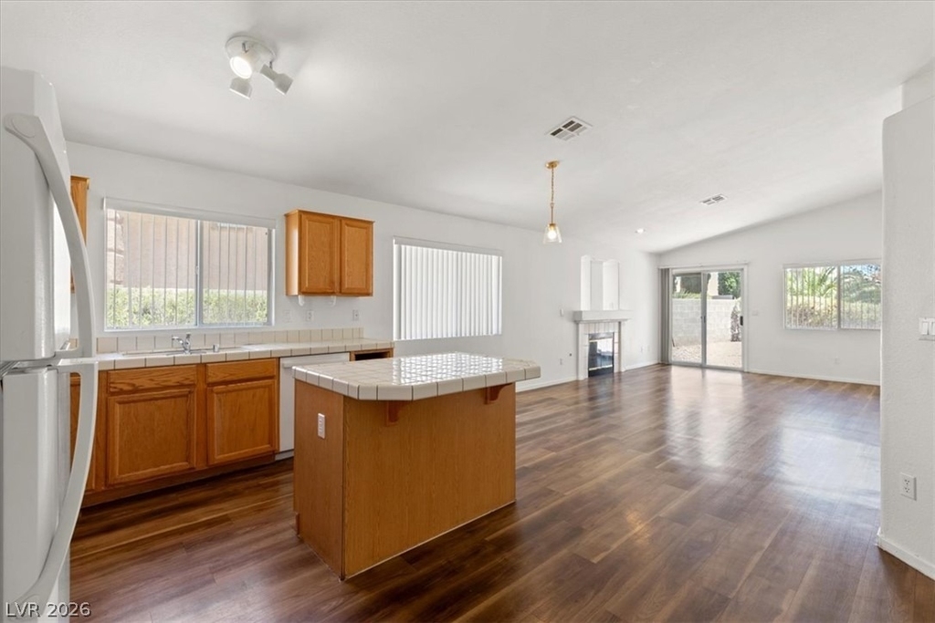 2124 Starline Meadow Place - Photo 3
