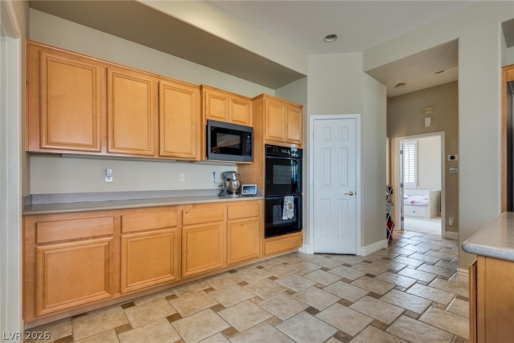 709 Sir James Bridge Way - Photo 14