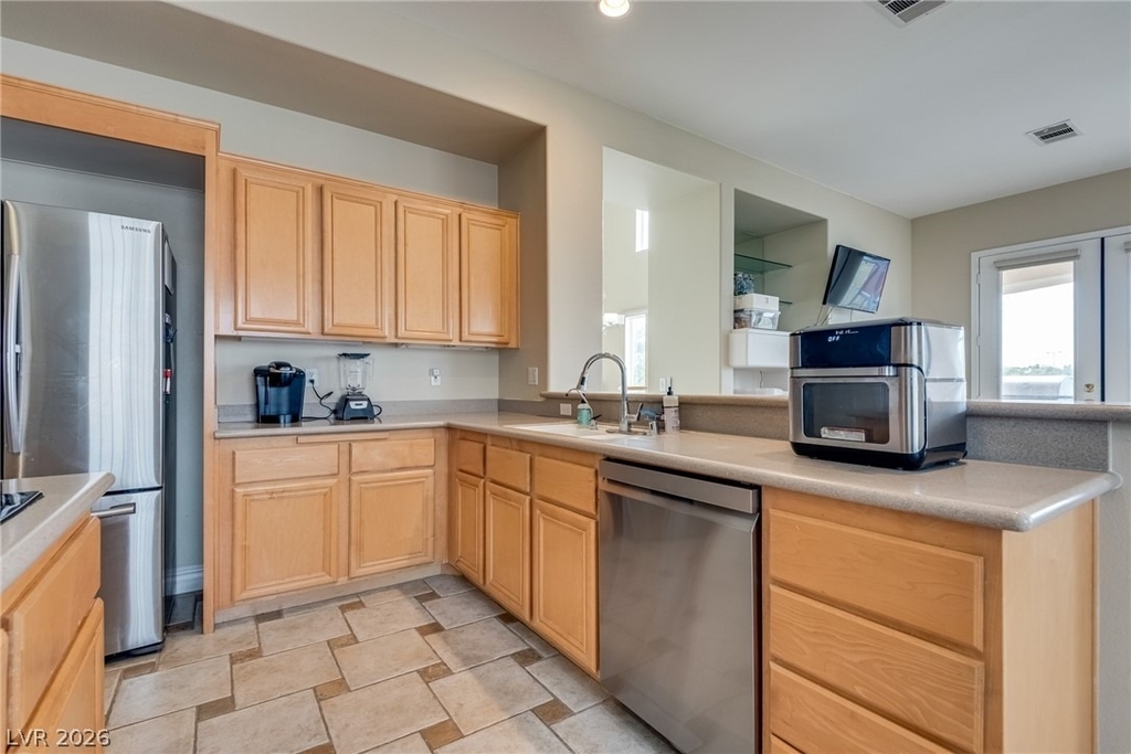 709 Sir James Bridge Way - Photo 15
