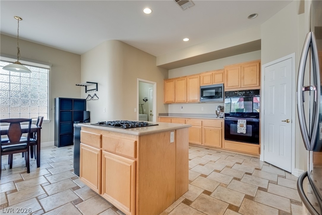 709 Sir James Bridge Way - Photo 16