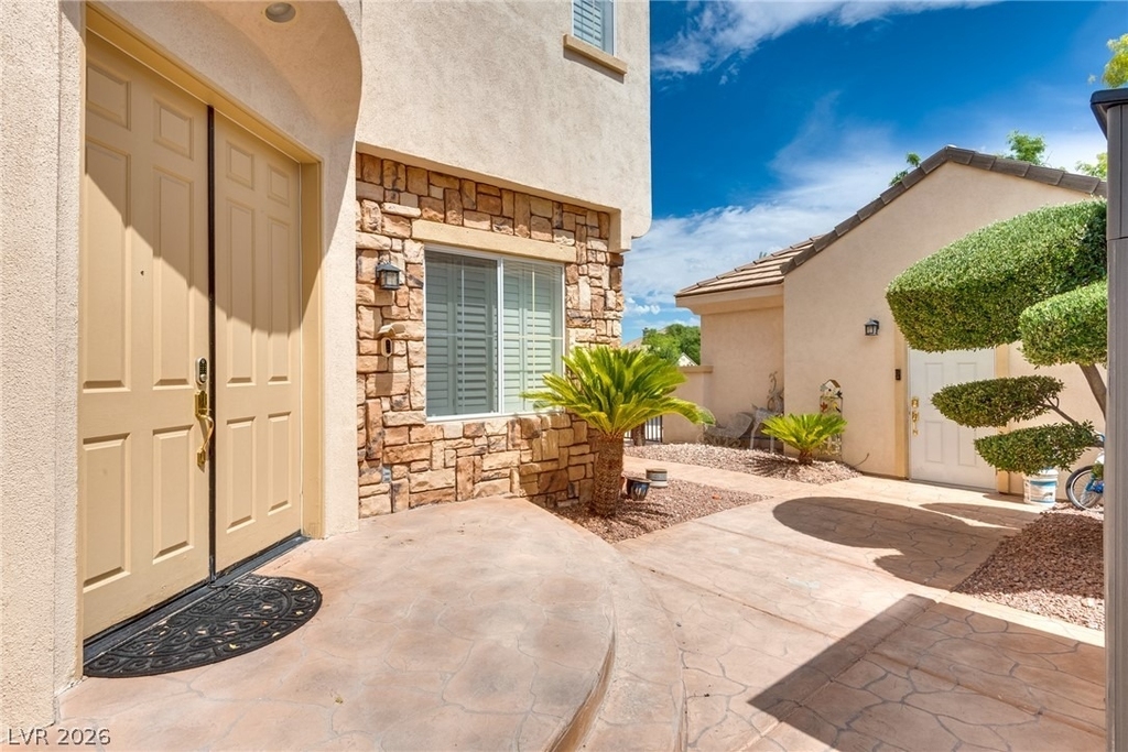 709 Sir James Bridge Way - Photo 4