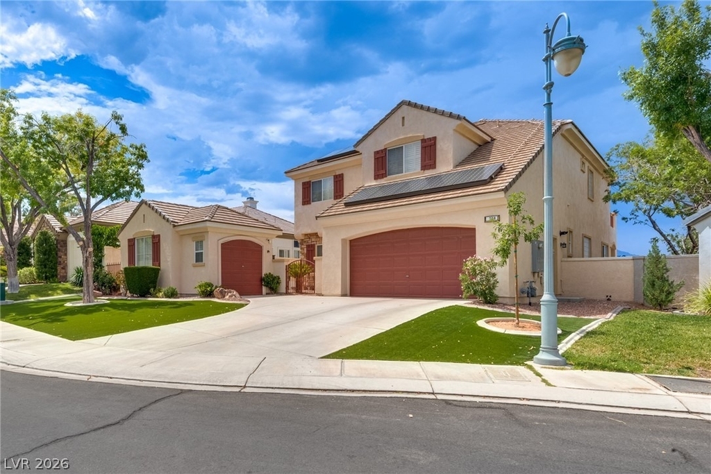 709 Sir James Bridge Way - Photo 1