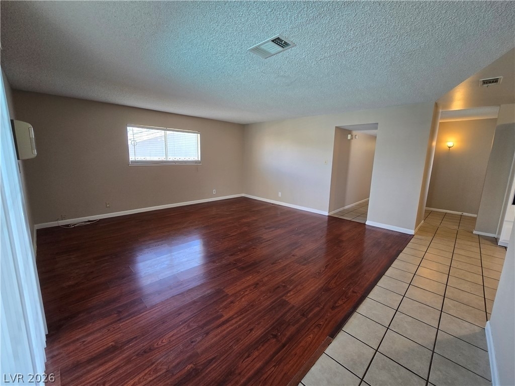 6508 Mecham Avenue - Photo 5