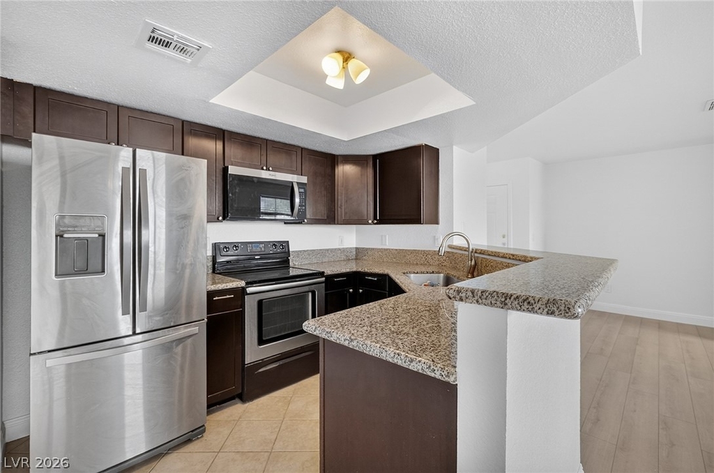8600 W Charleston Boulevard - Photo 5