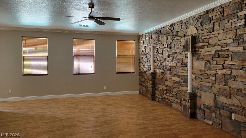 5538 Moncinna Street - Photo 14