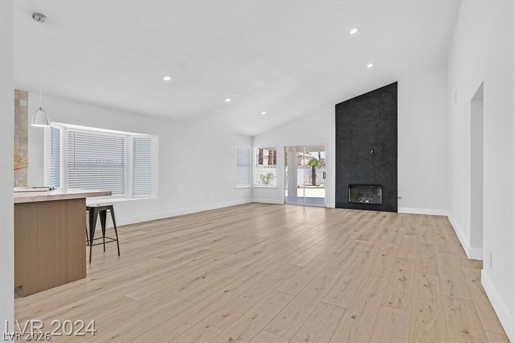 8 Barton Spring Circle - Photo 3