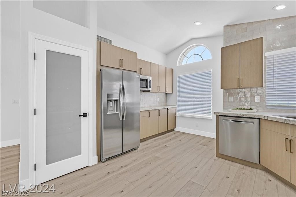 8 Barton Spring Circle - Photo 6