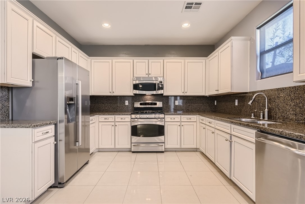 10269 Kadumba Street - Photo 3