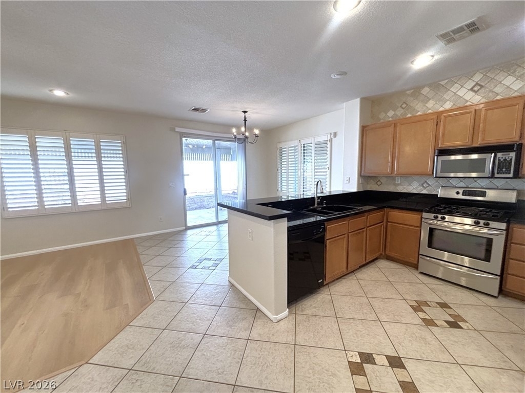 201 Thurston Street - Photo 17