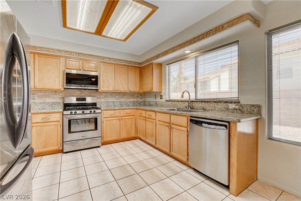 8621 Sierra Cima Lane - Photo 6