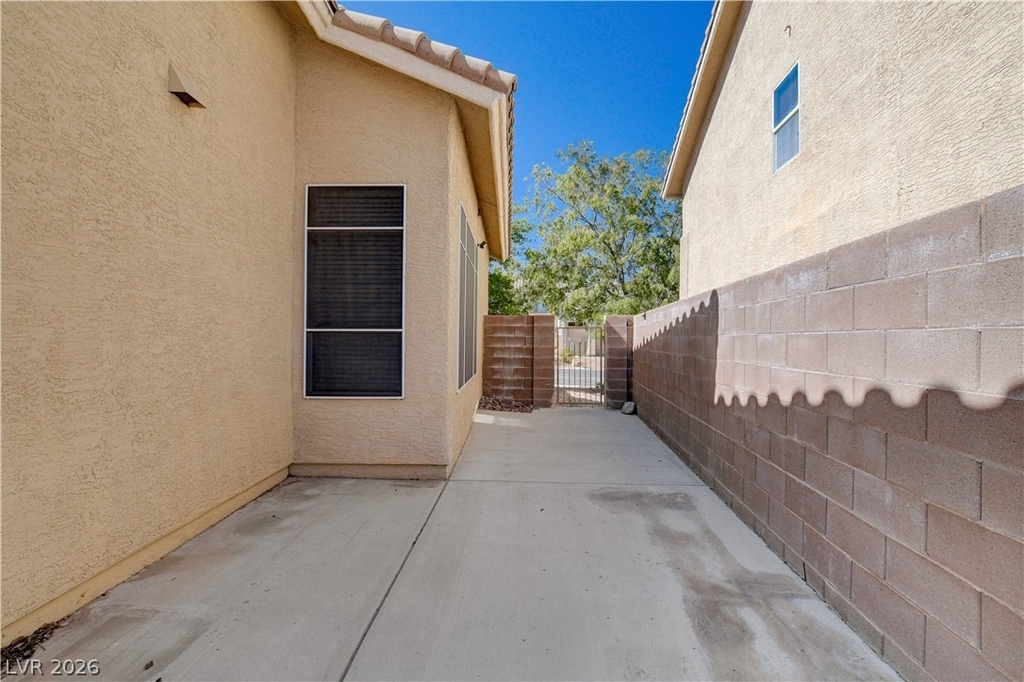 8621 Sierra Cima Lane - Photo 30