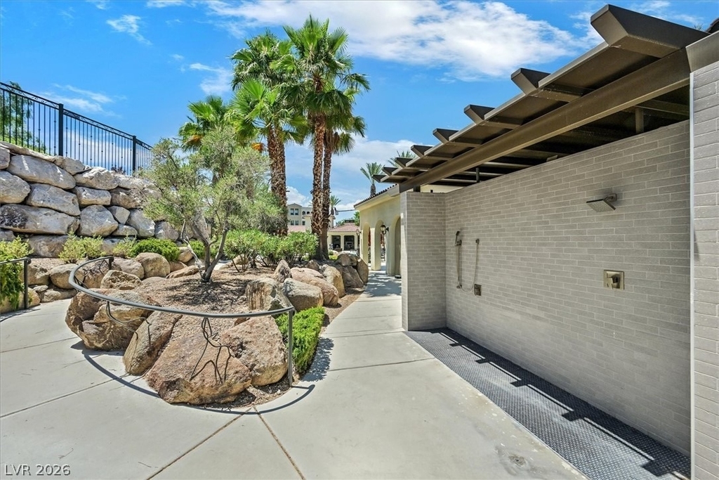 2555 Hampton Road - Photo 32