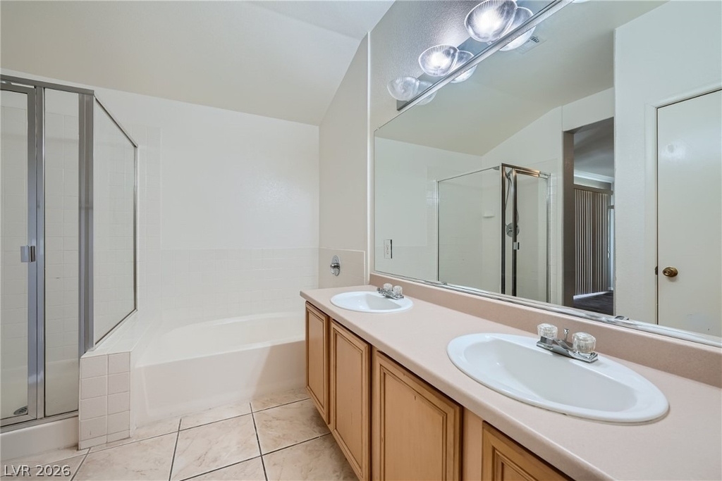 717 Peachy Canyon Circle - Photo 3