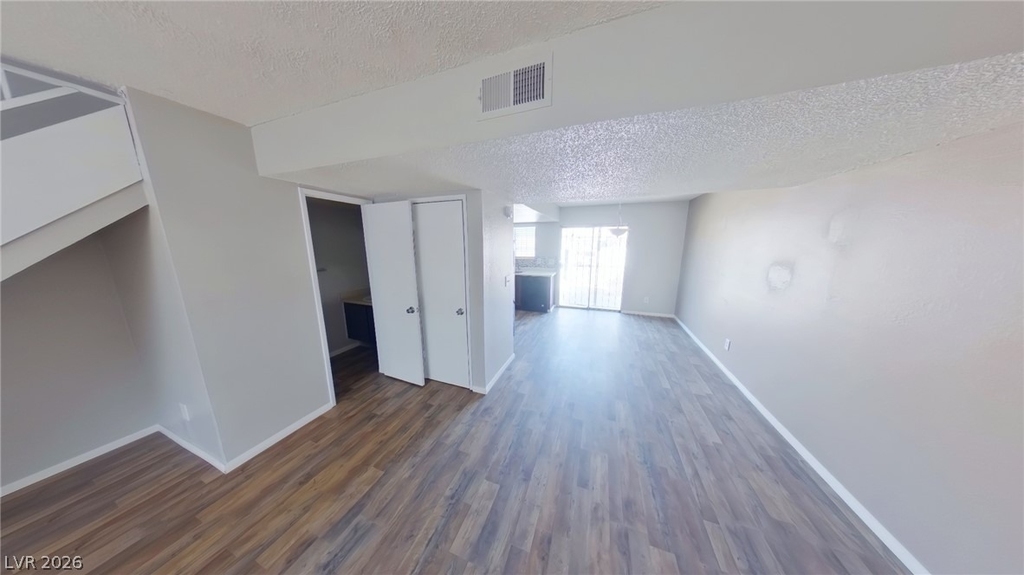 2200 Comet Avenue - Photo 2