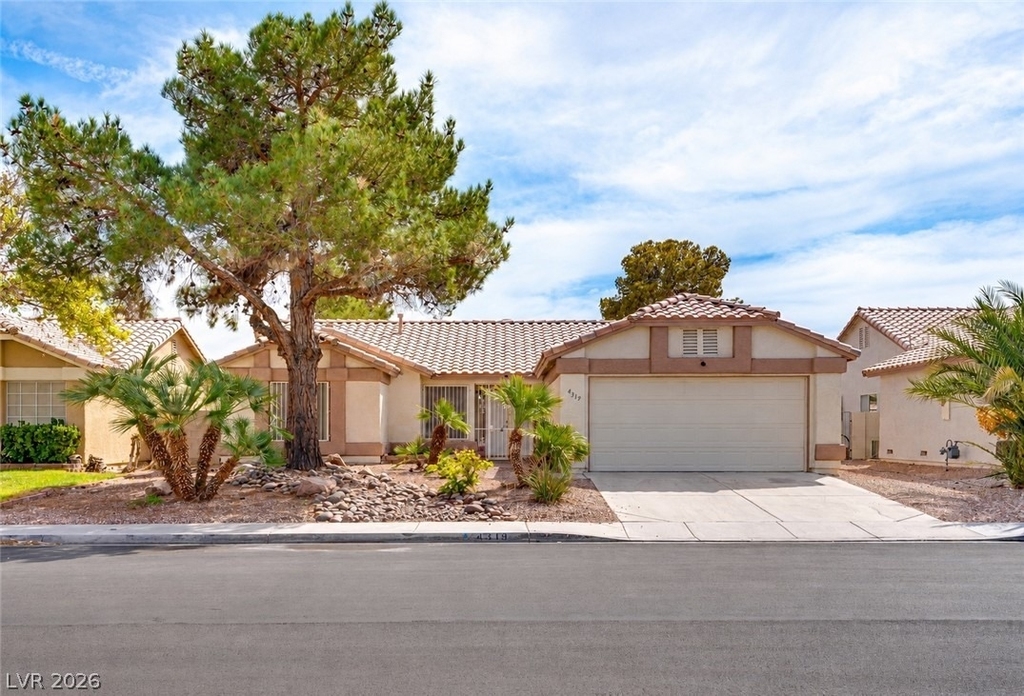 4319 Pageantry Falls Drive - Photo 0