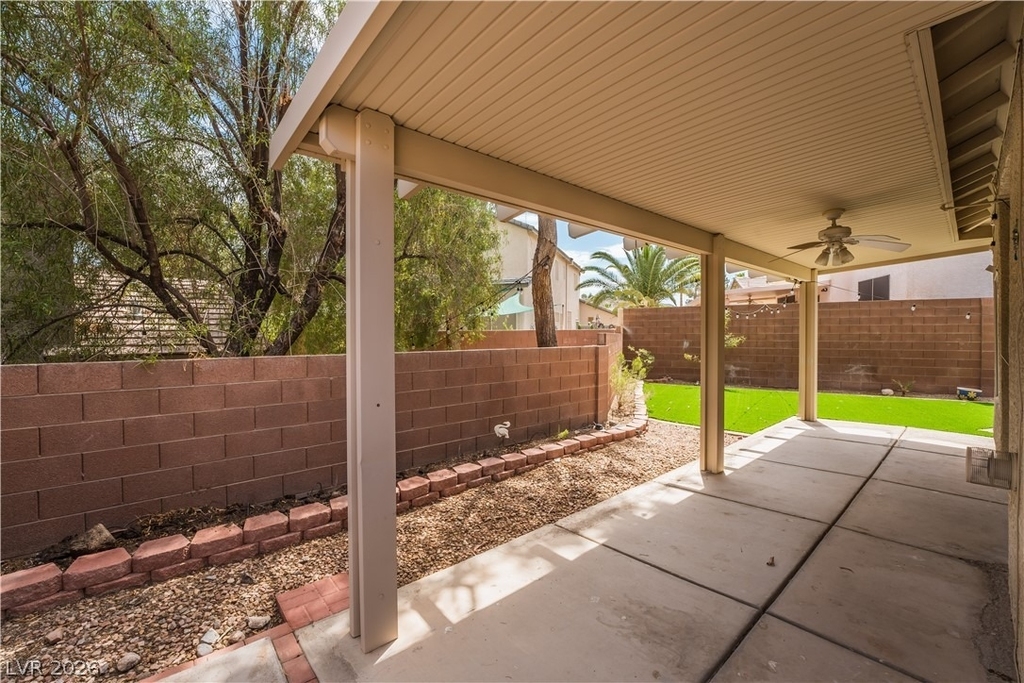2462 Silver Blossom Lane - Photo 32