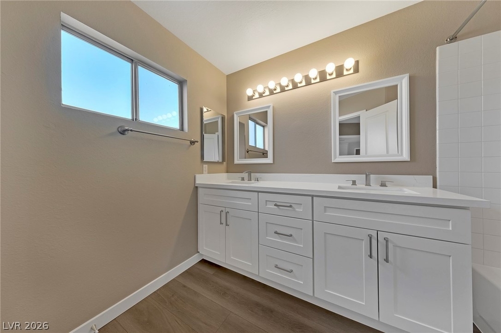 3158 Laurel Avenue - Photo 18