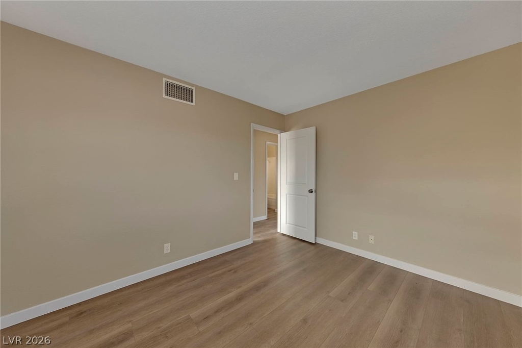 3158 Laurel Avenue - Photo 24
