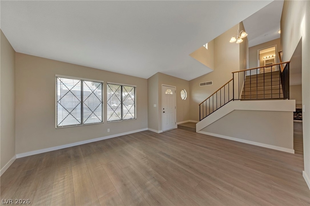 3158 Laurel Avenue - Photo 3