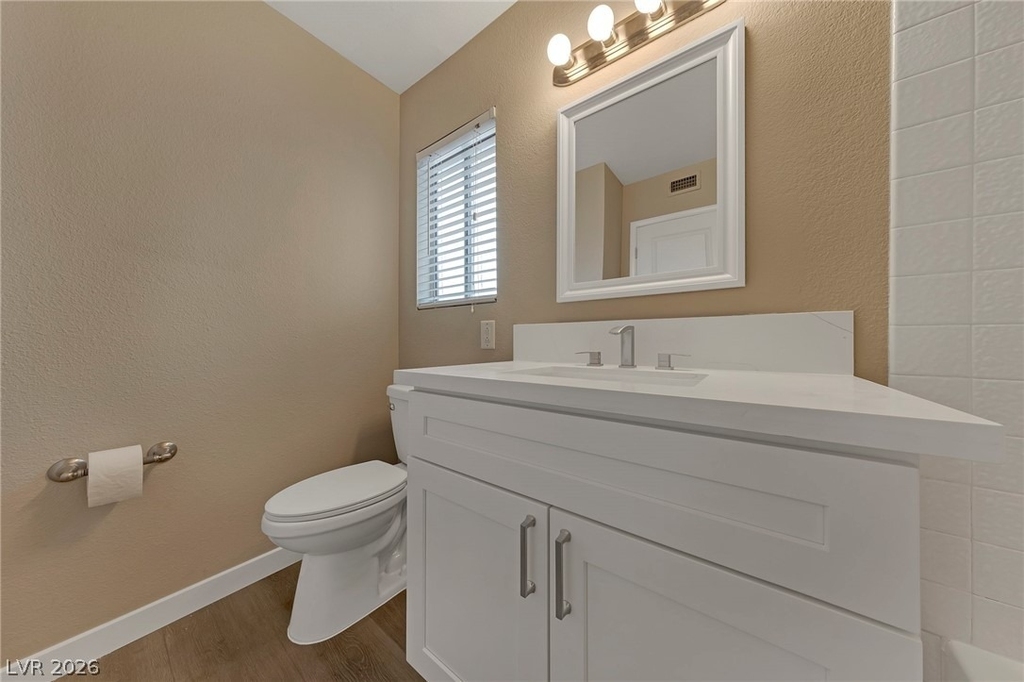 3158 Laurel Avenue - Photo 14