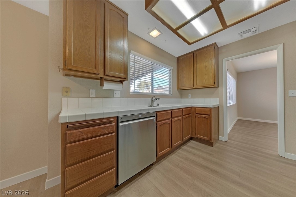 3158 Laurel Avenue - Photo 11