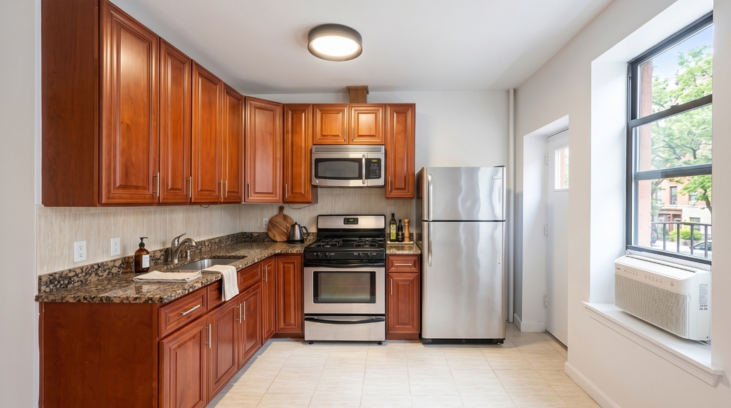 181 East 117th Street - Photo 3