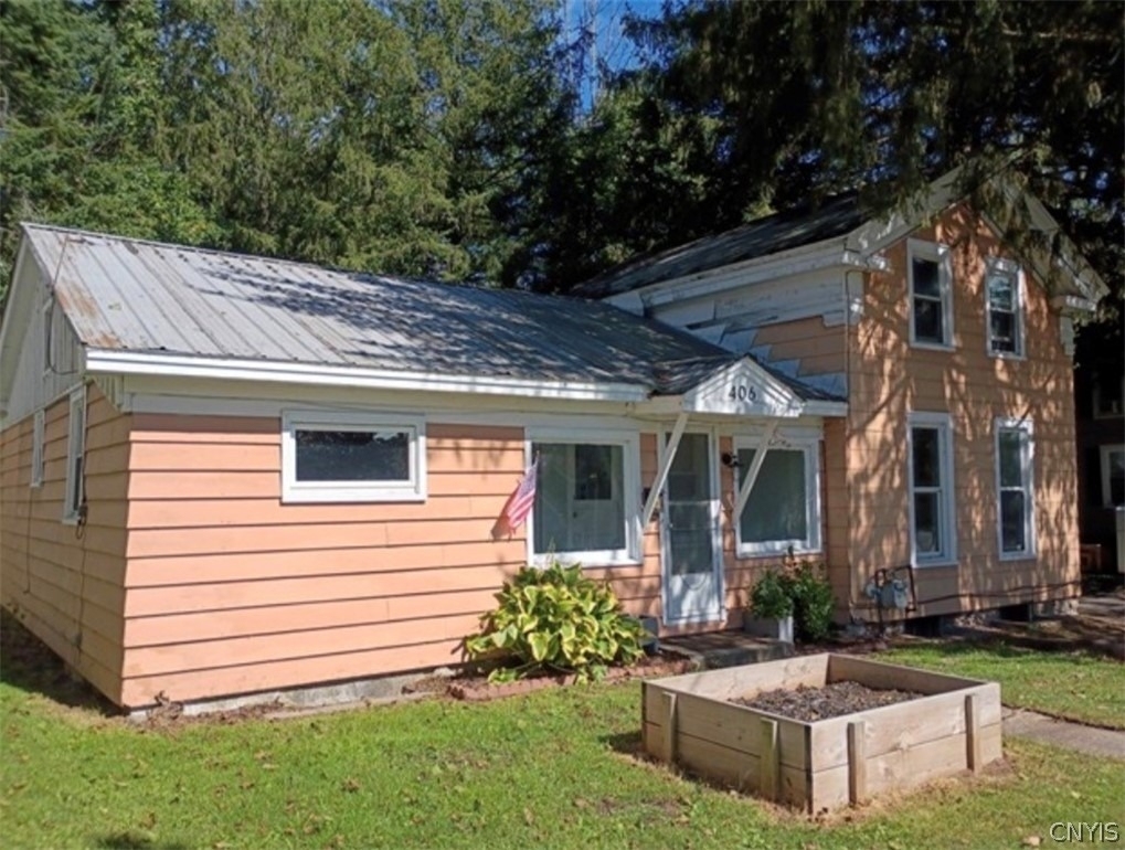 406 Main Street - Photo 0